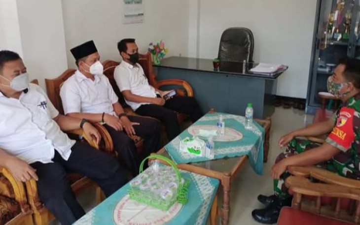Jalin silaturahmi bersama aparat pemerintah desa