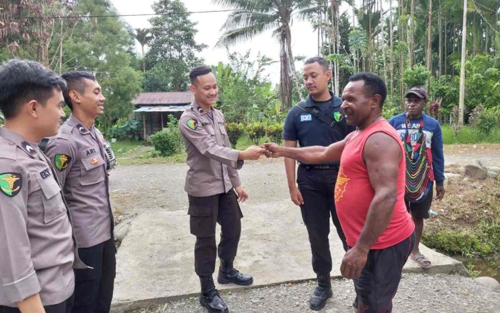 Sambangi tokoh agama dan masyarakat di Timika
