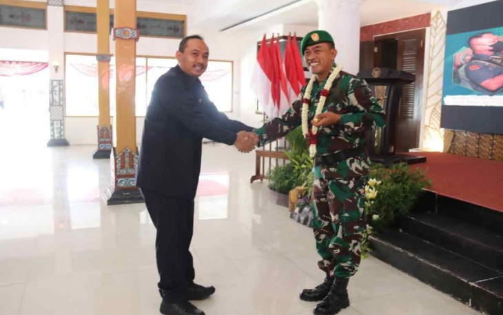 Pengukuhan Dandim Ngawi menjadi Bapak Asuh Stunting 