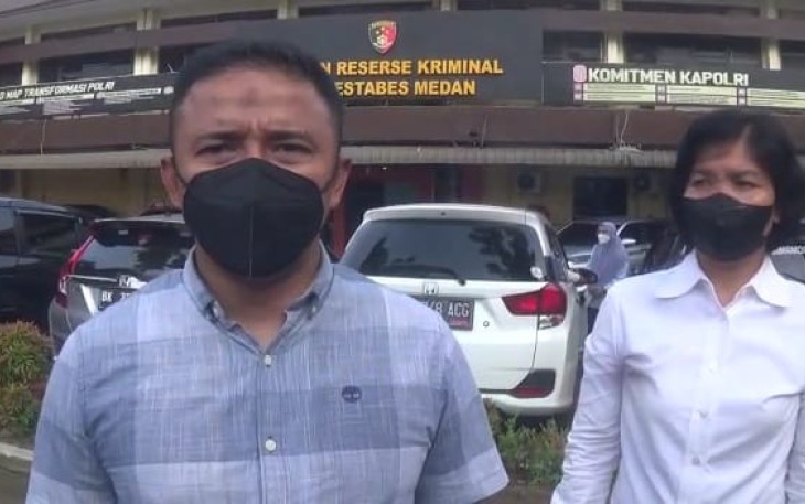 Kasat Reskrim Polrestabes Medan saat memberikan keterangan pers 