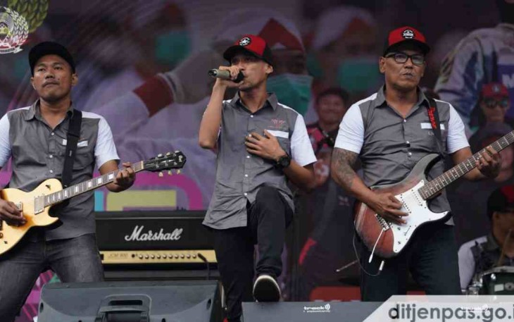 Aksi Zivillia band menyemarakkan PAS Show di lapas narkotika Gunung Sindur