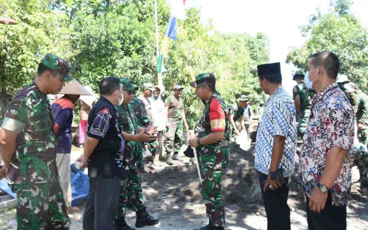 Keakraban Irdam bersama warga Kebonagung