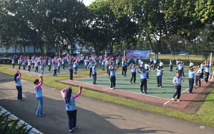Senam bersama jajaran Koharmatau Bandung