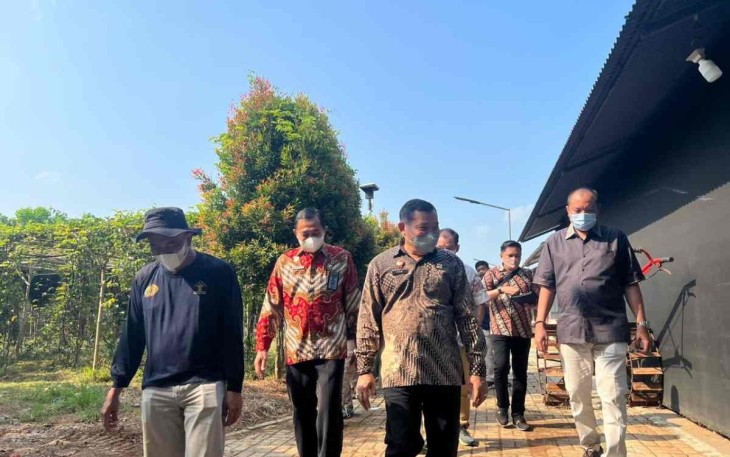 Irwil I Icon Siregar saat meninjau lapas terbuka Ciangir 
