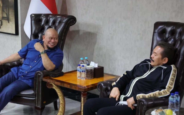 Ketua DPD RI bersama Jaksa Agung RI 