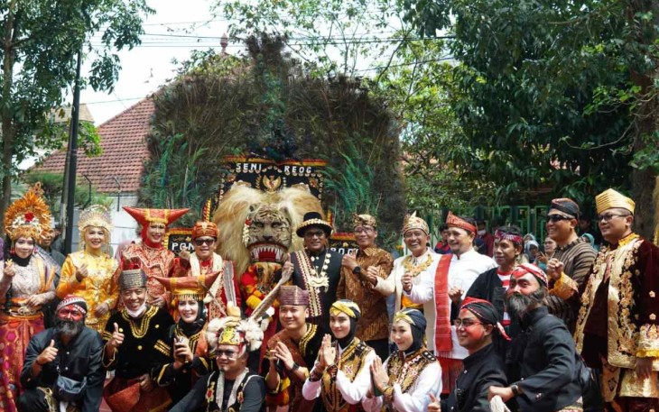 Karnaval budaya di Malang