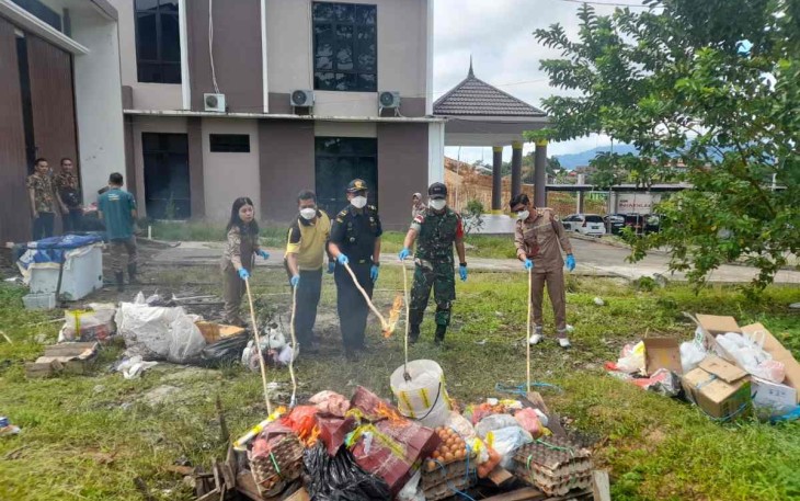 Pemusnahan Media Pembawa HPHK & OPTK