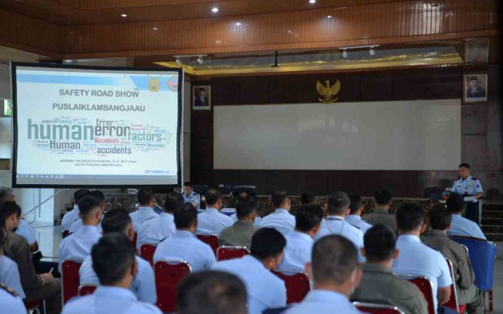 Lambangja di Lanud Sultan Hasanuddin, Rabu (21/9)