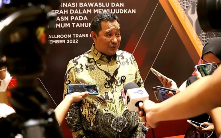 Dirjen Pol & Pum Bahtiar saat memberikan keterangan pers di Bali, Selasa (27/9)