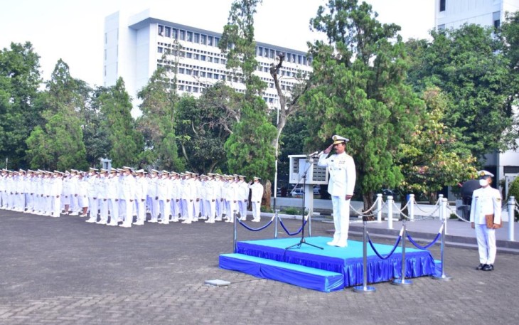 Asrena Kasal Laksma Muda TNI Iwan Isnurwanto saat peringatan hari Kesaktian Pancasila di Mabesal Cilangkap, Sabtu (1/10)