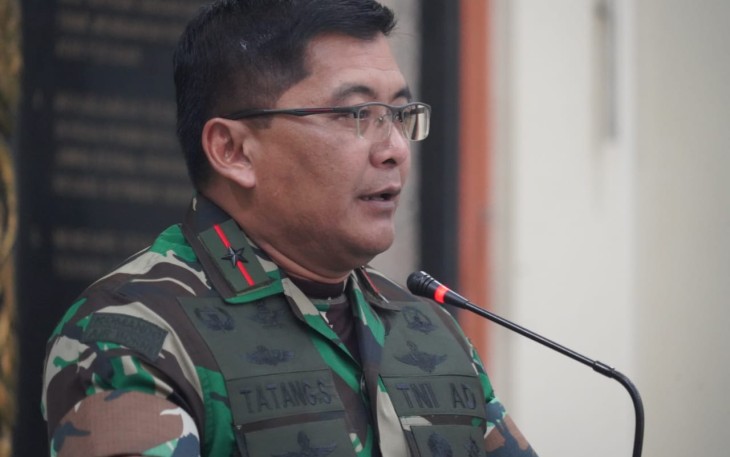 Danrem 064/MY Brigjen TNI Tatang Subarna saat menyampaikan dukacita yang mendalam atas tragedi Kanjuruhan Malang. Minggu (2/10)