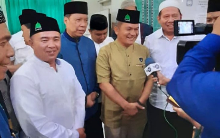 Pangdam I/BB Mayjen TNI Achmad Daniel Chardin saat memberikan keterangan pers usai safari subuh Arafah berjamaah di masjid Taqwa Medan. Minggu (2/10)