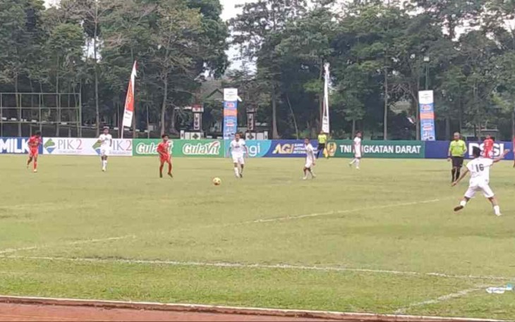 Pertandingan perdana kontingan Liga Santri Piala Kasad Kodim 0802/Ponorogo di Bandung. Rabu (6/10)