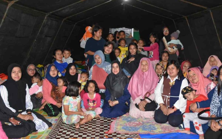 Persit KCK Koocabrem 023 PD I/BB Peduli Korban Gempa Bumi Tapanuli Utara. Jum'at (7/10)