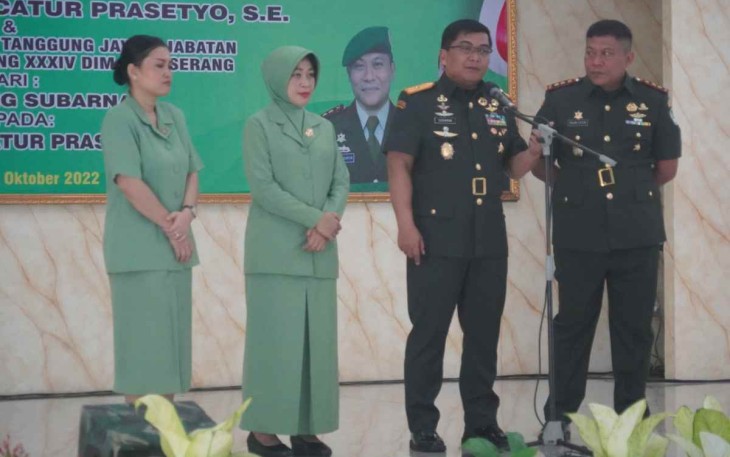Danrem 064/MY Brigjen TNI Tatang Subarna bersama Dandim 0602/Serang