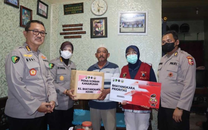 Santunan dan pengobatan gratis korban tragedi Kanjuruhan 