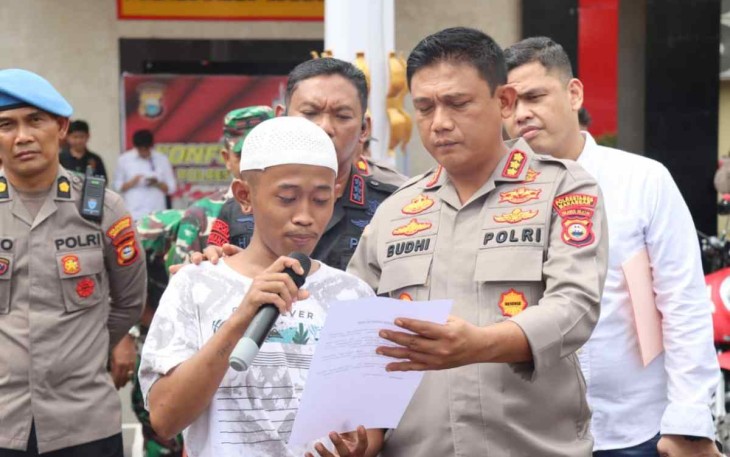 Pembacaan Ikrar bersama Kapolrestabes Makassar 