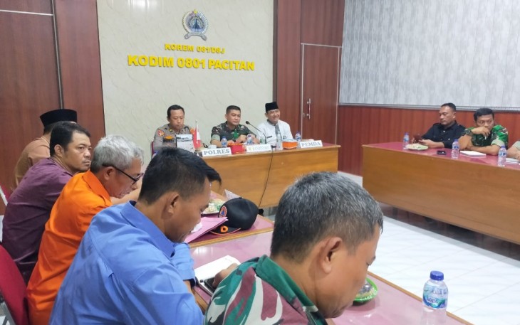 Pengarahan Danrem 081/DSJ melalui Vidcon