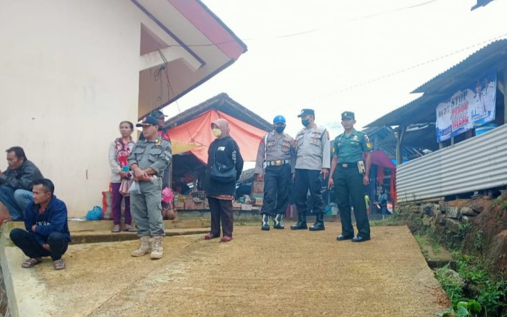 Sosialisasi Rokok Ilegal ke Pasar Tradisional 