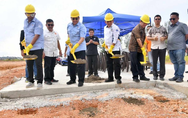 Pelaksanaan Groundbreaking Sirkuit Balap Blackstone Bengkong Golden City di Batam
