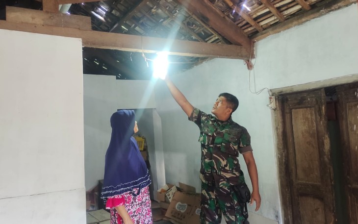 Listrik gratis Babinsa Ponorogo 