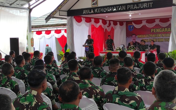Pengarahan Pangdam XII /Tpr kepada anggota Kodim 1015/Spt