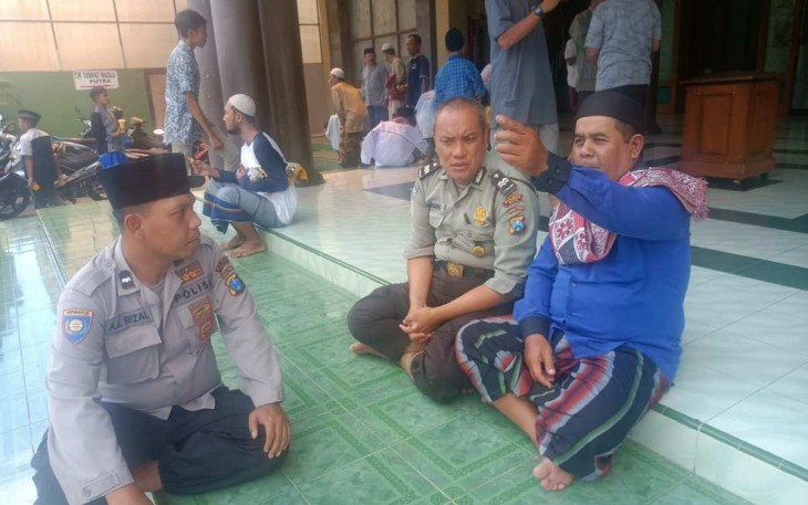 Program Jum'at Curhat bersama warga masyarakat wilayah binaan
