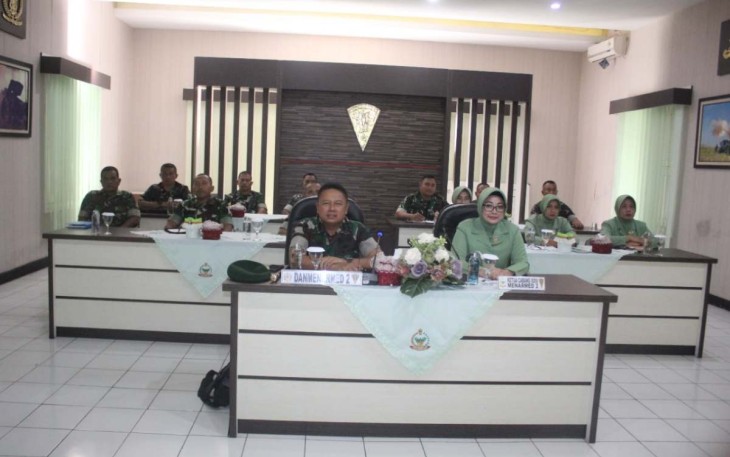 Danmenarmed 2 Kostrad Kolonel Arm Rizal Analdie saat webinar virtual