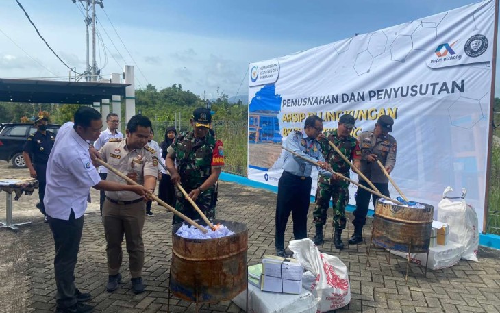 Pemusnahan dan Penyusutan Arsip di BKIPM Entikong