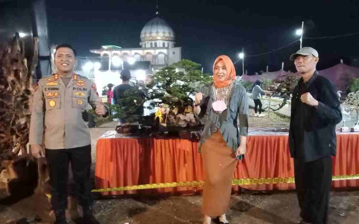 Pembukaan pameran bonsai KBP di Pati 