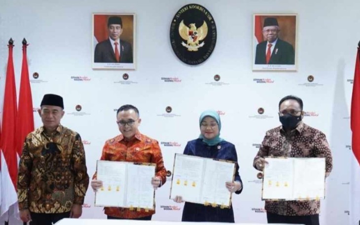 Penandatanganan SKB 3 Menteri mengenai Hari Libur Nasional dan Cuti Bersama 2023, Jakarta, Selasa (11/10)