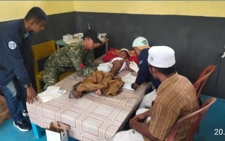 Khitanan massal satgas Yonarmed 1 Kostrad