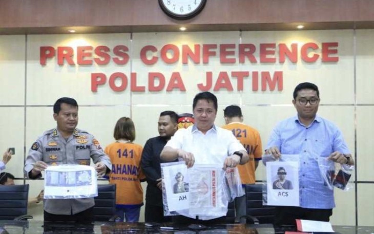 Dirreskrimsus Polda Jatim Kombes Farman saat konferensi pers