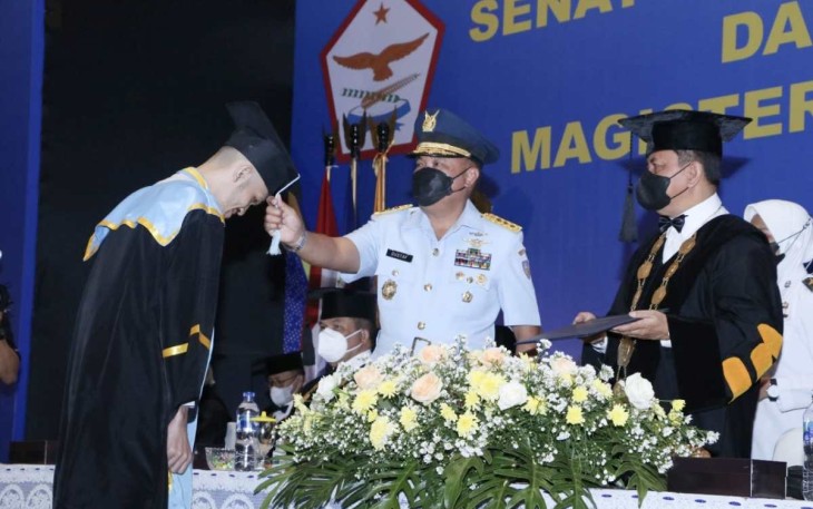 Wisuda mahasiswa Universitas Nurtanio Bandung