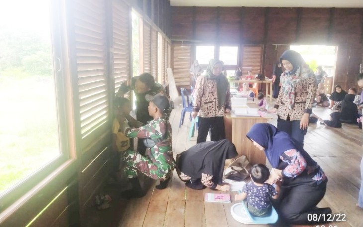 Posyandu Ibu dan Anak di Perbatasan 