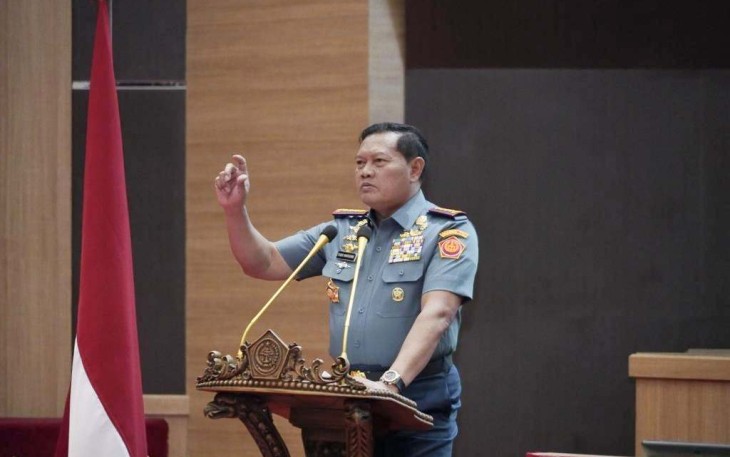 Panglima TNI Laksamana Yudo Margono saat entry briefing di aula Gatot Soebroto Mabes TNI Cilangkap, Rabu (21/12) 