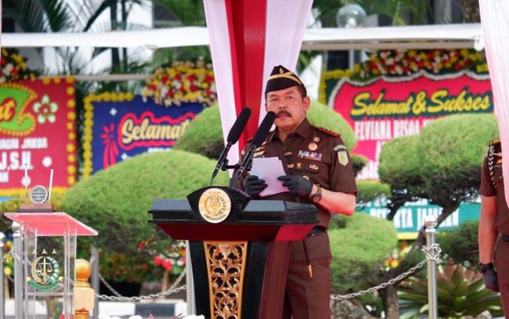 Jaksa Agung ST Burhanuddin saat memberikan amanat pada Penutupan Pendidikan dan Pelatihan Pembentukan Jaksa (PPPJ) Angkatan LXXIX (79) Gelombang II Tahun 2022, Rabu 14 Desember 2022.