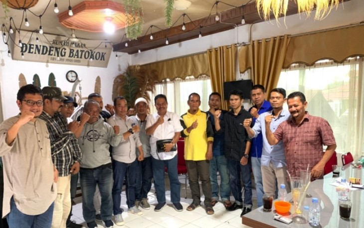 Silaturahmi H Aswandi SE Bersama Beberapa Awak Media dan Masyarakat di Kabupaten Pasaman