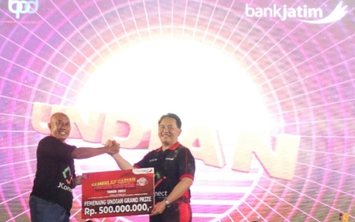 Puncak Gemerlap Simpeda Bank Jatim