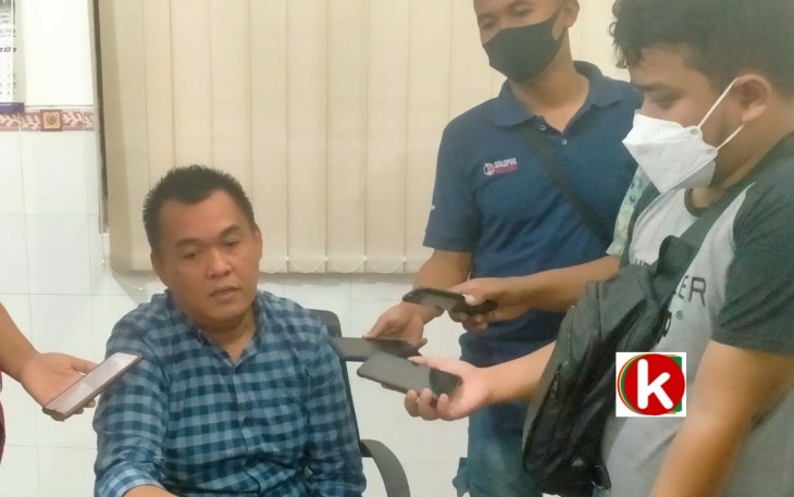 Ketua Komisi II DPRD Kota Blitar Yohan Tri Waluyo Saat Dihubungi Awak Media Seusai Rakor dengan Dinsos dan BLP Kota Blitar