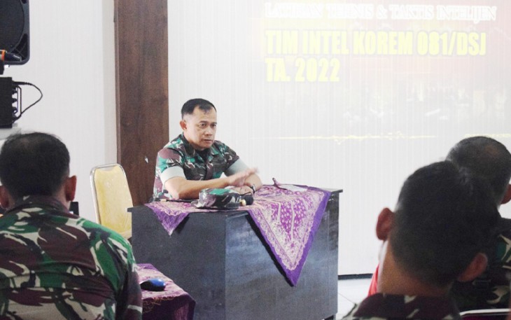 Komandan Korem 081/DSJ Kolonel Inf Deni Rejeki, S.E., M.Si
