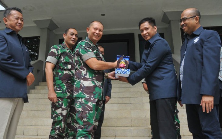 Danrem 063/SGJ saat Kunjungi Sekolah Tinggi Teknologi Cirebon