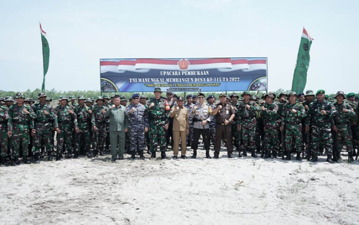 Foto bersama usai acara