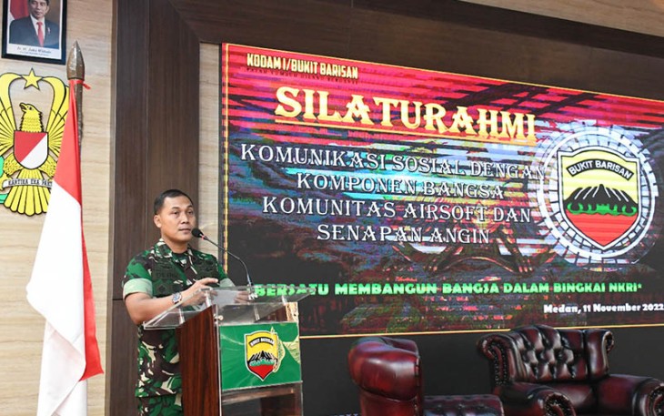Aster Kasdam I/BB Kol Arh Dedik Ermanto SIP, MT saat membacakan sambutan Pangdam I/BB Mayjen TNI Achmad Daniel Chardin SE, MSi.