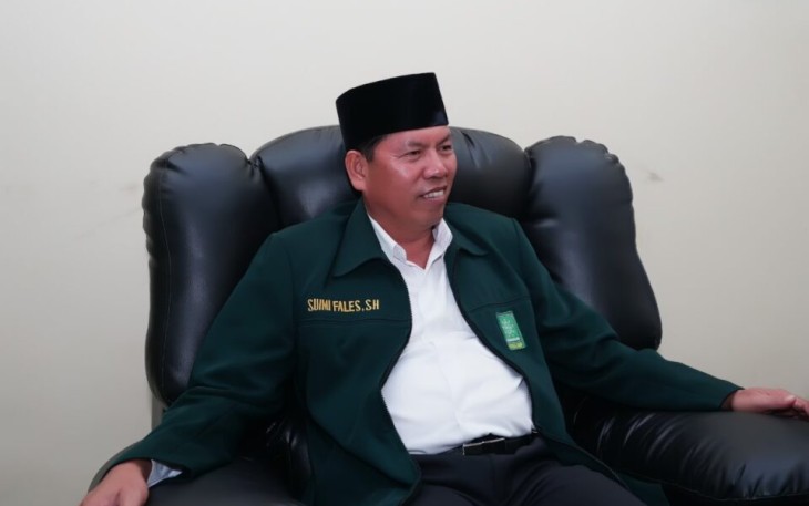 Ketua Komisi I DPRD Provinsi Bengkulu Suimi Fales