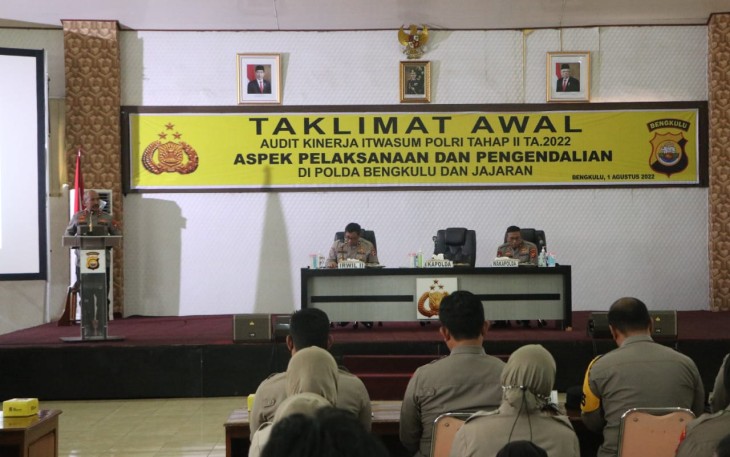 Kapolda Bengkulu saat Buka Taklimat Awal Wasrik Itwasum Polri Aspek Pelaksanaan dan Pengendalian