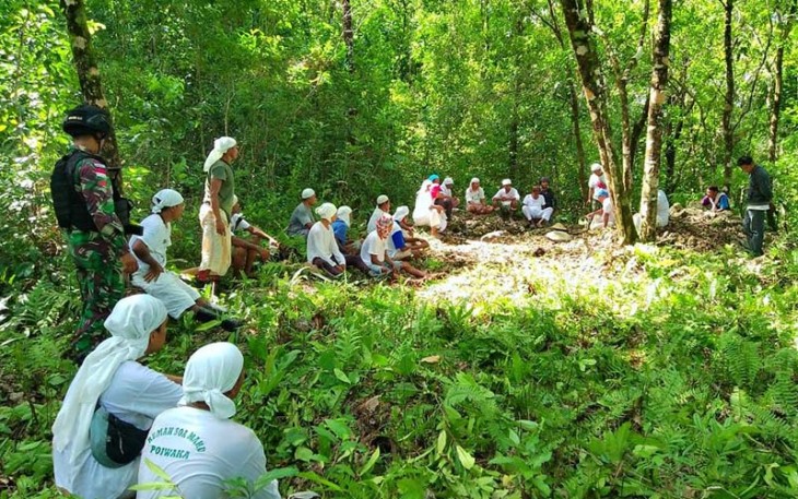 Pengembalian Situs Makam Leluhur Marga Soa Tualeka