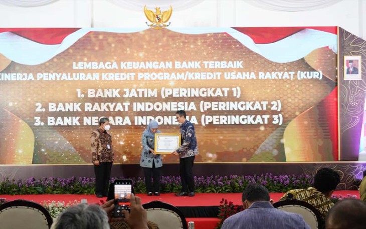 Penghargaan dianugerahkan oleh Direktorat Jenderal Perbendaharaan Kantor Wilayah Provinsi Jawa Timur (15/12/2022). 
