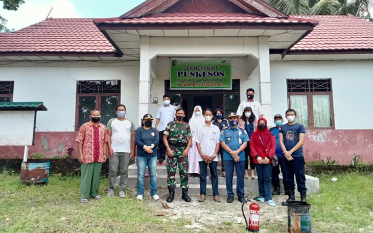 Partisipasi Babinsa Koramil Bukit Batu Dalam Peragaan Fire Safety Cegah Dini Kebakaran 