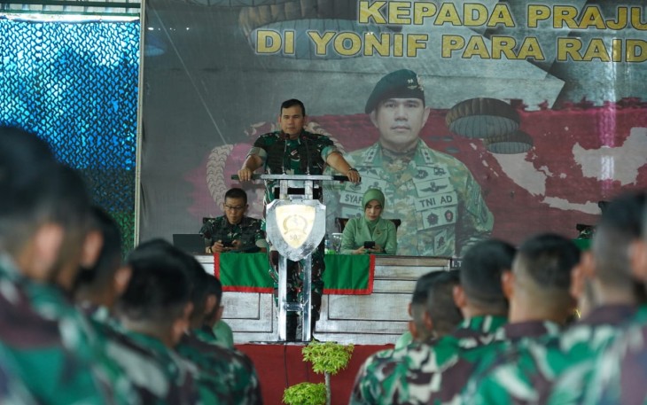 Pangdivif 2 Kostrad saat Kunjungi Satuan Yonif PR 503/Mayangkara